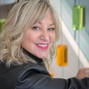 Meet your Posher, Janelle